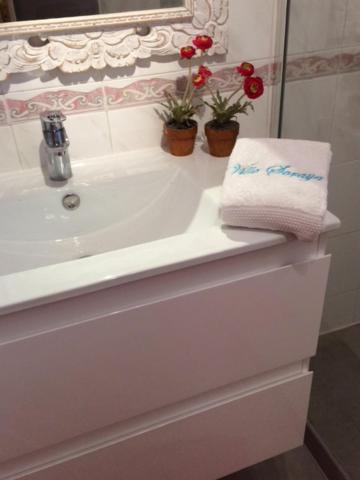 Villa Soraya , Quiet Location With Big Garden Near Beach And Old Town Of Nizza Exterior foto
